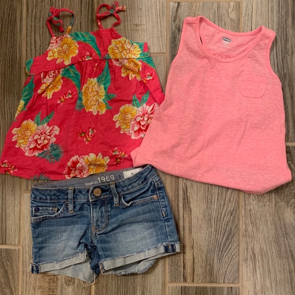 Old Navy Other - Toddler shorts and tank tops